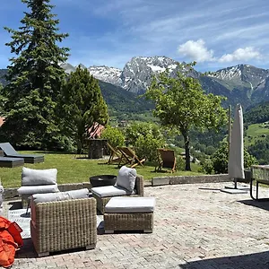 Chalet De, Manigod